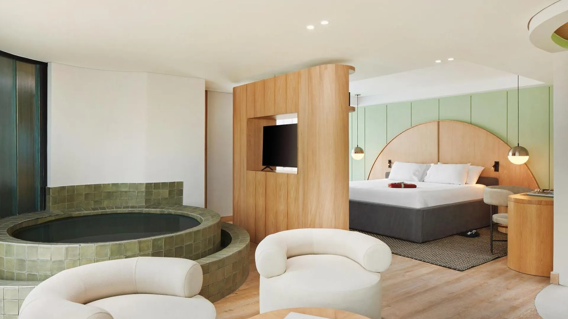 Wellcomm Spa & Hotel Medellin 4*,