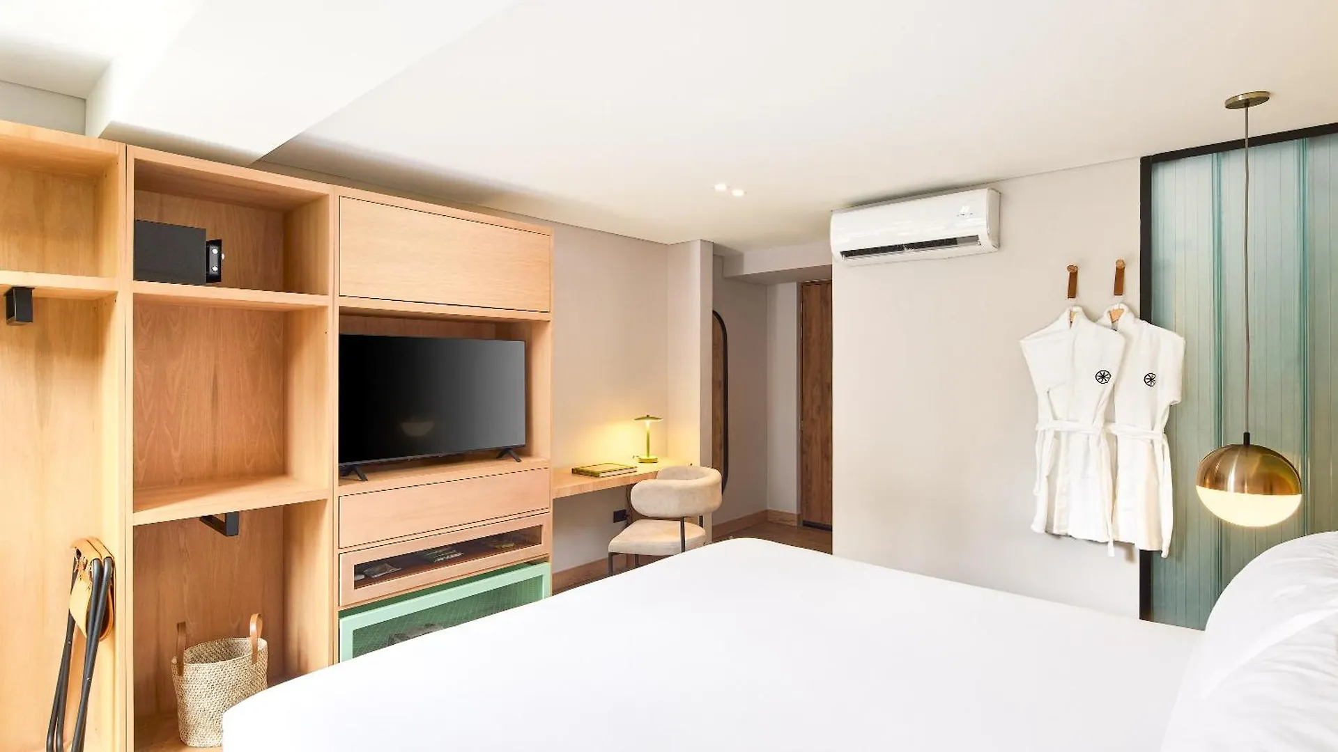 Wellcomm Spa & Hotel Medellin Colombia